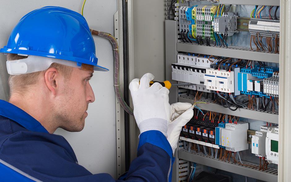  électricien Paris 4